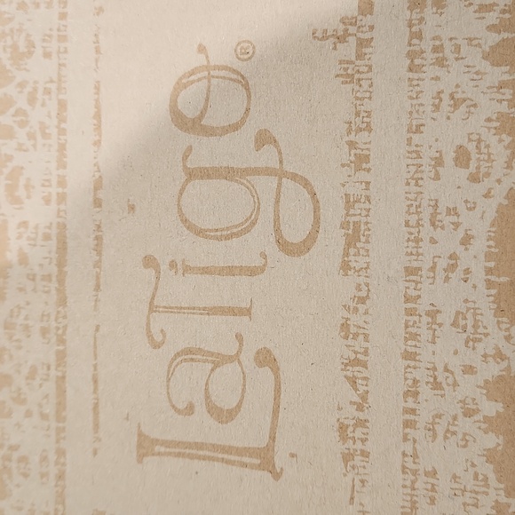 NWT Latigo Flats Size 8 Sand With Gold Accents - Picture 5 of 6